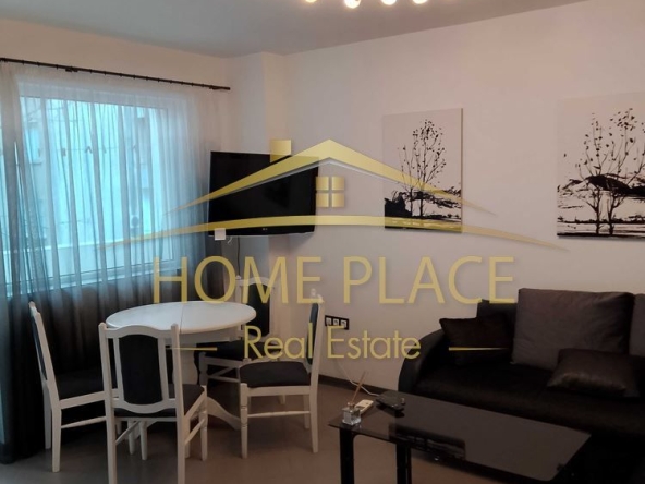 Дава се под наем Двустаен апартамент в Варна, Център - 55 кв.м за 561 € - Снимка #1