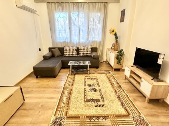 Дава се под наем Тристаен апартамент в Благоевград, Запад - 75 кв.м за 331.5 € - Снимка #1