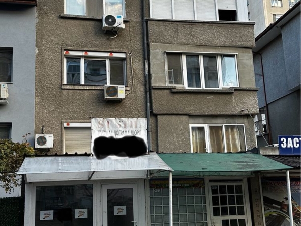 Дава се под наем Етаж от къща в Пловдив, Кючук Париж - 110 кв.м за 510 € - Снимка #1