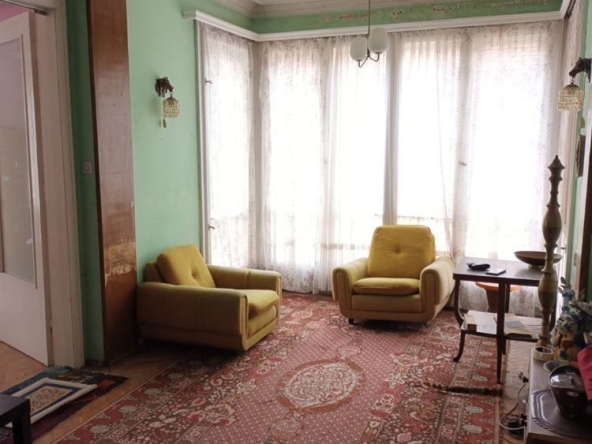 Тристаен апартамент в София, Гео Милев - 120 кв.м за 2742 €/кв.м - Снимка #1
