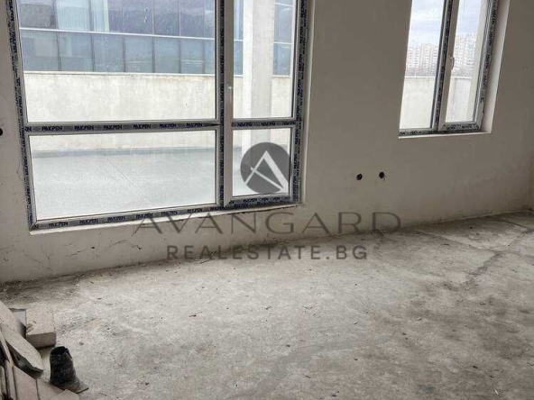 Тристаен апартамент в Пловдив, Тракия - 197 кв.м за 676 €/кв.м - Снимка #1