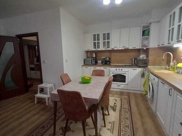 Тристаен апартамент в Пловдив, Христо Смирненски - 90 кв.м за 1723 €/кв.м - Снимка #1