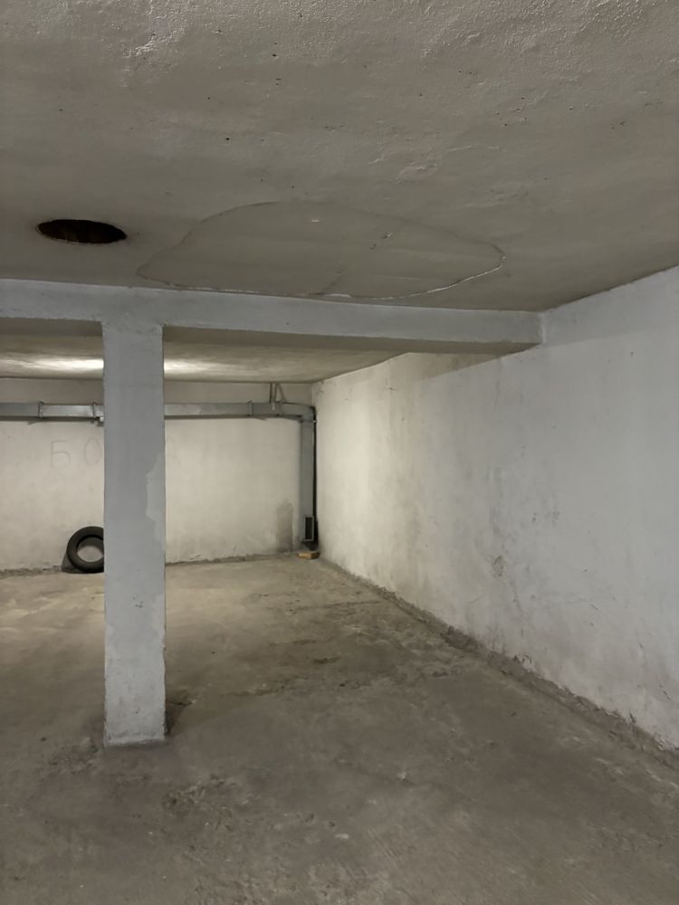 Дава се под наем Гараж / Паркомясто в ж.Зоопарк - 6 кв.м за 76.5 € - Снимка #1