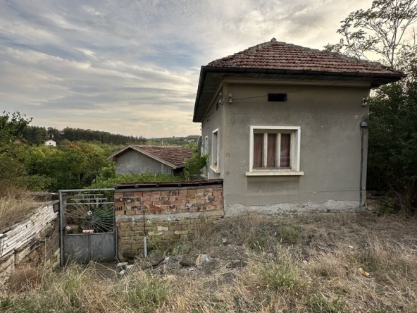 Къща в Мездра - 150 кв.м за 164 €/кв.м - Снимка #1