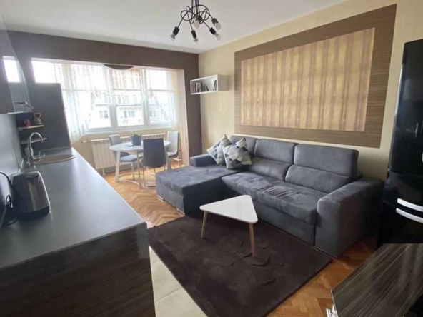 Двустаен апартамент в София, Малинова долина - 70 кв.м за 2272 €/кв.м - Снимка #1