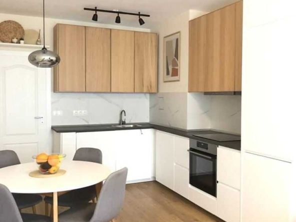 Двустаен апартамент в София, Изгрев - 76 кв.м за 2091 €/кв.м - Снимка #1