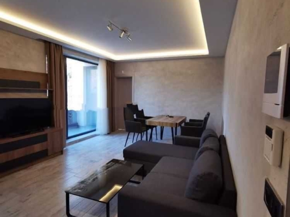 Двустаен апартамент в София, Изток - 75 кв.м за 2203 €/кв.м - Снимка #1