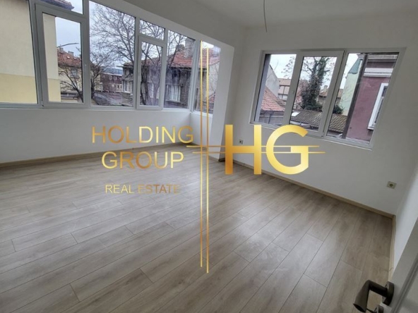 Тристаен апартамент в Варна, Гръцка махала - 96 кв.м за 2292 €/кв.м - Снимка #1