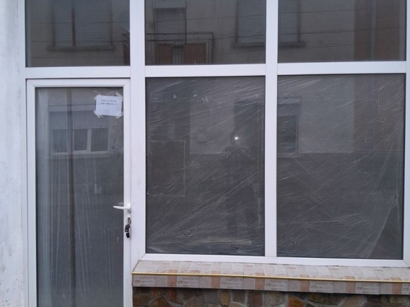 Дава се под наем Склад в Ивайловград - 20 кв.м за 76.5 € - Снимка #1