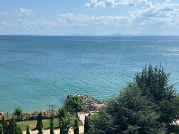 Двустаен апартамент в Свети Влас - 75 кв.м за 1386 €/кв.м - Снимка #1