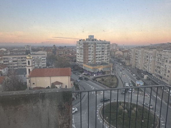 Тристаен апартамент в Асеновград - 60 кв.м за 1334 €/кв.м - Снимка #1