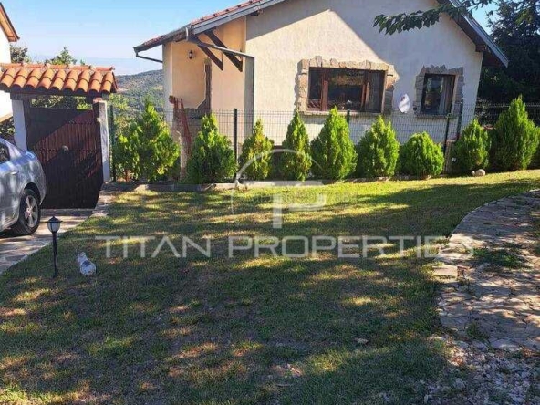 Къща в с. Цар Калоян, Област Пловдив - 200 кв.м за 1200 €/кв.м - Снимка #1