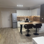 Дава се под наем Двустаен апартамент в Пловдив, Южен - 76 кв.м за 484.5 € - Снимка #1