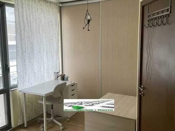 Дава се под наем Мезонет в Пловдив, Център - 87 кв.м за 663 € - Снимка #1