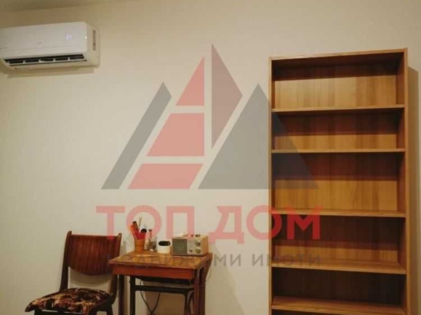 Дава се под наем Едностаен апартамент в Варна, Колхозен пазар - 27 кв.м за 280.5 € - Снимка #1