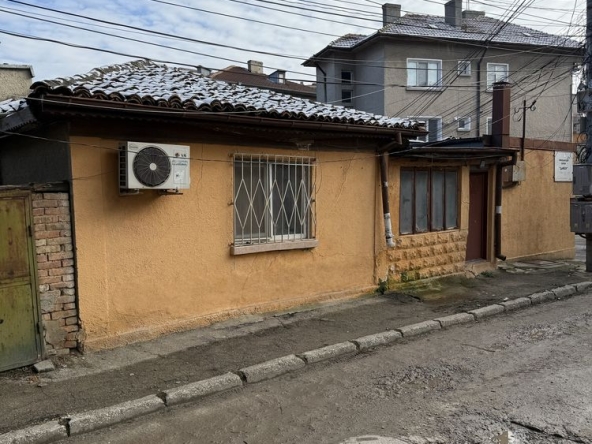 Парцел в Добрич, Център - 100 кв.м за 485 €/кв.м - Снимка #1