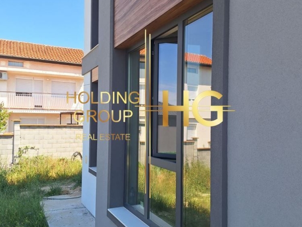 Къща в с. Приселци, Област Варна - 256 кв.м за 1151 €/кв.м - Снимка #1