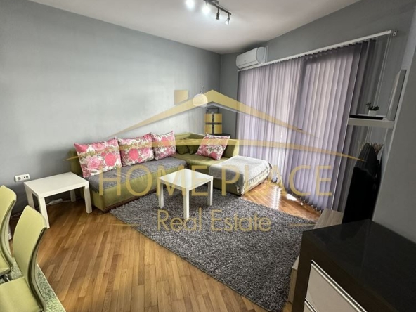 Дава се под наем Двустаен апартамент в Варна, Левски - 74 кв.м за 586.5 € - Снимка #1