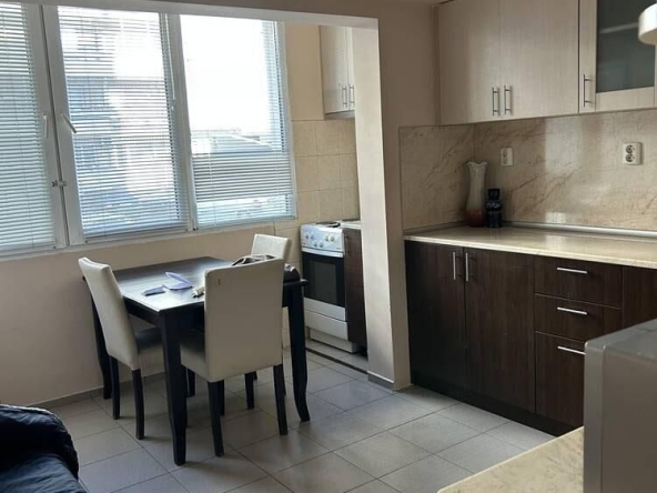 Дава се под наем Тристаен апартамент в Бургас, Братя Миладинови - 96 кв.м за 510 € - Снимка #1