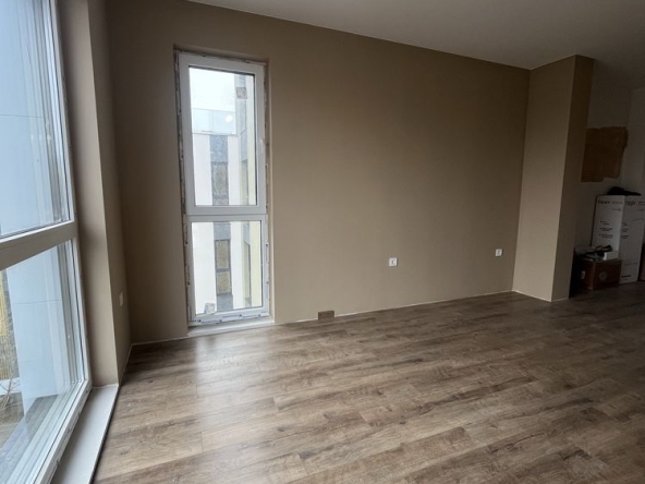 Двустаен апартамент в к.к. Св.Св. Константин и Елена - 59 кв.м за 3204 €/кв.м - Снимка #1