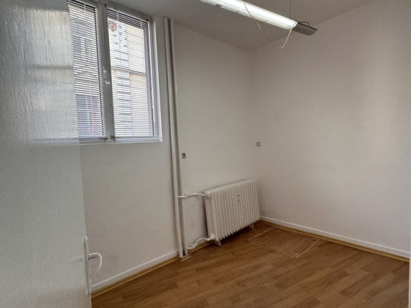 Дава се под наем Офис в София, Център - 36 кв.м за 550 € - Снимка #1