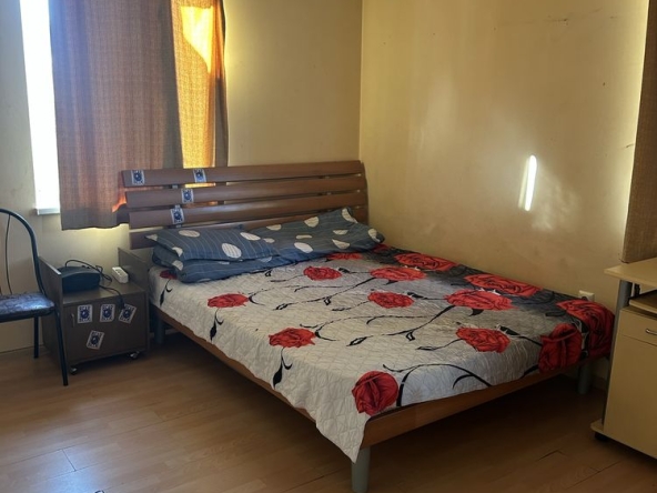 Дава се под наем Тристаен апартамент в София, Център - 20 кв.м за 306 € - Снимка #1