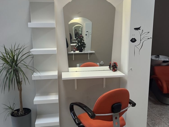 Дава се под наем  в Варна, Военна болница -  кв.м за 153 € - Снимка #1