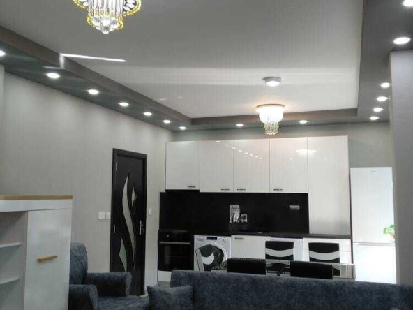 Тристаен апартамент в Пловдив, Христо Смирненски - 83 кв.м за 2049 €/кв.м - Снимка #1