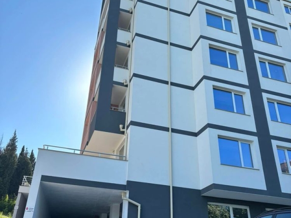 Тристаен апартамент в Стара Загора, Била - 135 кв.м за 845 €/кв.м - Снимка #1