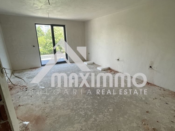 Двустаен апартамент в Варна, Възраждане 3 - 71 кв.м за 1126 €/кв.м - Снимка #1