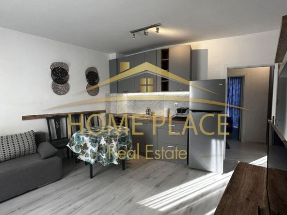 Дава се под наем Двустаен апартамент в Варна, Цветен квартал - 62 кв.м за 459 € - Снимка #1