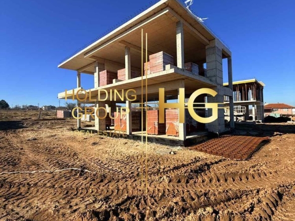 Къща в с. Звездица, Област Варна - 215 кв.м за 1159 €/кв.м - Снимка #1