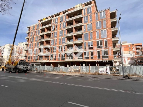 Магазин в Пловдив, Тракия - 106 кв.м за 2493 €/кв.м - Снимка #1