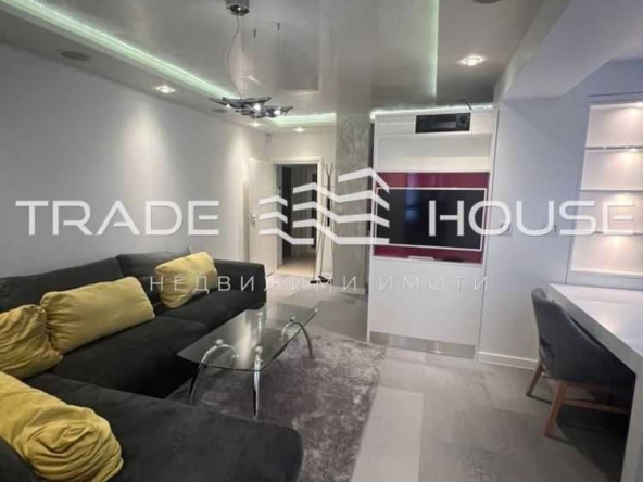 Дава се под наем Тристаен апартамент в Пловдив, Каменица 1 - 80 кв.м за 450 € - Снимка #1