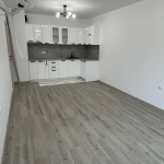 Дава се под наем Двустаен апартамент в Бургас, Славейков - 57 кв.м за 433.5 € - Снимка #1