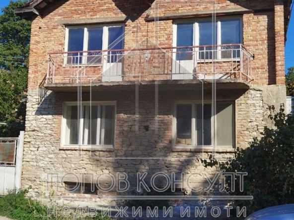 Къща в с. Гълъбово, Област Пловдив - 136 кв.м за 956 €/кв.м - Снимка #1