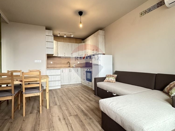 Дава се под наем Двустаен апартамент в Варна, Възраждане 1 - 60 кв.м за 408 € - Снимка #1