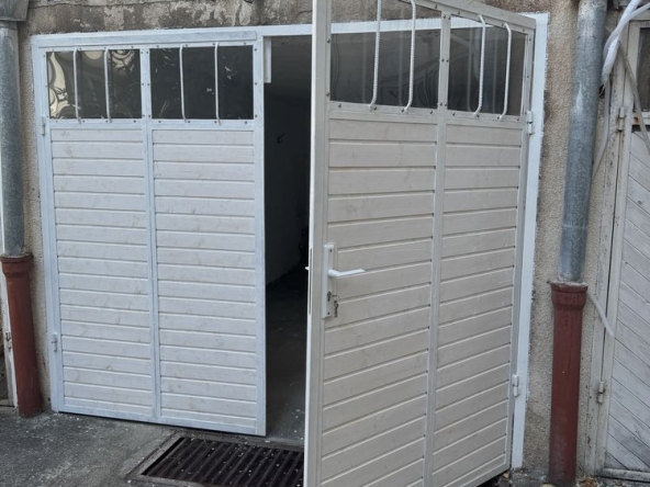 Дава се под наем Гараж / Паркомясто в Варна, Генералите - 16 кв.м за 76.5 € - Снимка #1