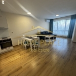 Дава се под наем Двустаен апартамент в Варна, Аспарухово - 100 кв.м за 816 € - Снимка #1