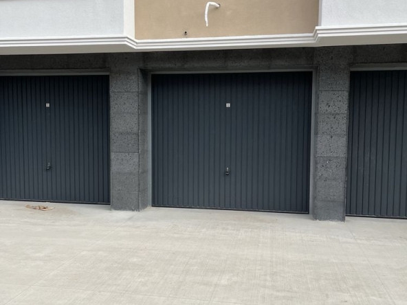 Дава се под наем Гараж / Паркомясто в Пловдив, Южен - 24 кв.м за 91.8 € - Снимка #1