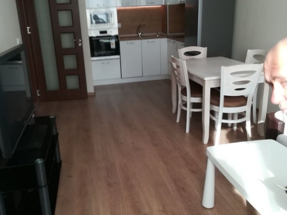 Дава се под наем Двустаен апартамент в Варна, Възраждане 1 - 60 кв.м за 433.5 € - Снимка #1