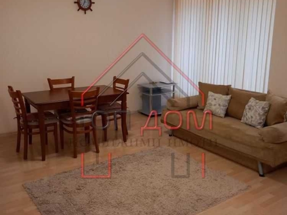 Дава се под наем Тристаен апартамент в Варна, Червен площад - 87 кв.м за 600 € - Снимка #1