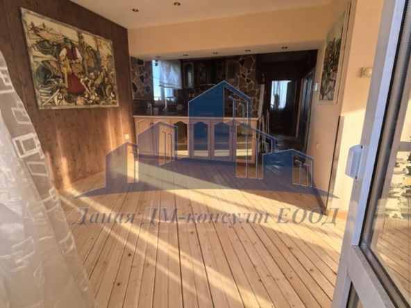 Етаж от къща в Шумен, Пожарната - 90 кв.м за 2034 €/кв.м - Снимка #1