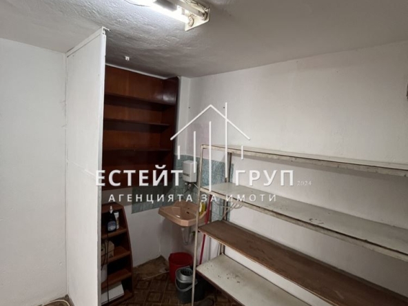 Дава се под наем Склад в Варна, Колхозен пазар - 15 кв.м за 127.5 € - Снимка #1