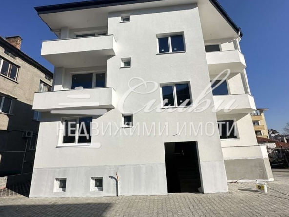 Тристаен апартамент в Търговище, Вароша - 112 кв.м за 957 €/кв.м - Снимка #1