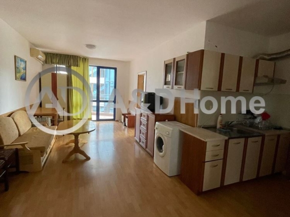 Двустаен апартамент в к.к. Слънчев бряг - 72 кв.м за 971 €/кв.м - Снимка #1