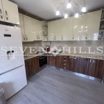 Тристаен апартамент в Пловдив, Младежки Хълм - 101 кв.м за 1981 €/кв.м - Снимка #1