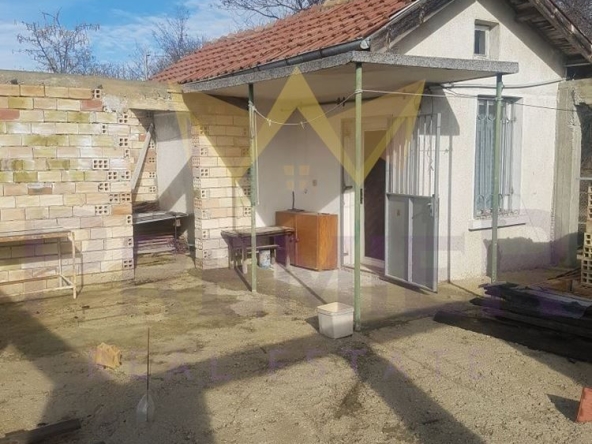 Къща в Варна, м-т Боровец - юг - 110 кв.м за 591 €/кв.м - Снимка #1