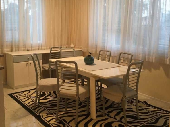 Дава се под наем Тристаен апартамент в Пловдив, Гагарин - 90 кв.м за 351.9 € - Снимка #1