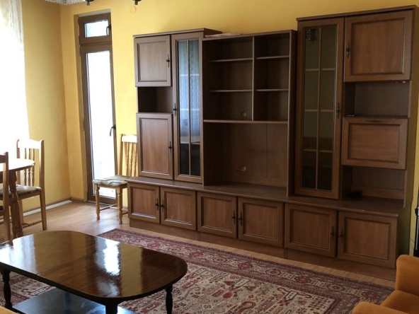 Дава се под наем Тристаен апартамент в Варна, Спортна зала - 75 кв.м за 382.5 € - Снимка #1